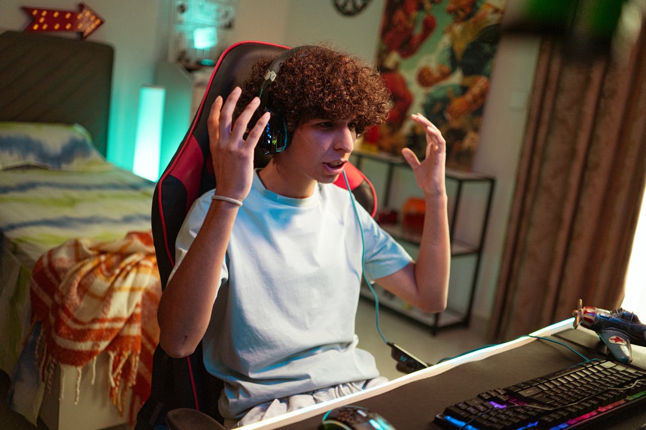 the importance of setting boundaries with friends while gaming online